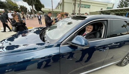 Bakan Nureddin Nebati, Togg esprisiyle gençleri güldürdü: