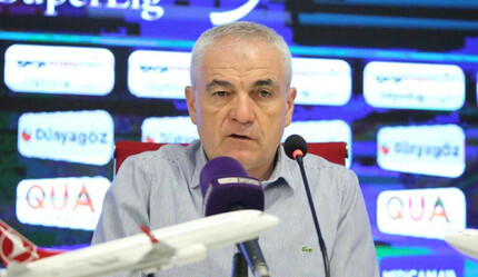 Rıza Çalımbay: Benim üzüldüğüm Trabzonspor’la oynuyoruz, çok az bir seyirciye oynuyoruz - spor