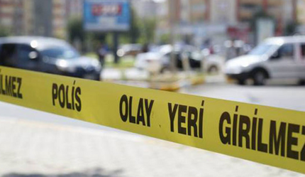 Akılalmaz olay! Öz annesini öldürdü babasını da bıçakladı - gundem
