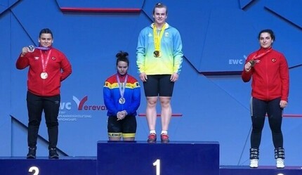 Milli halterci Dilara Narin 2023 Avrupa Halter Şampiyonası'nda 2 gümüş, 1 bronz kazandı - spor