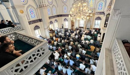 Tokyo Camii'nde bayram namazı 2 defa kıldılar - gundem