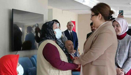 Aile Bakanı Derya Yanık: Yaşlılarımızın dualarına sığınıyorum - saglik