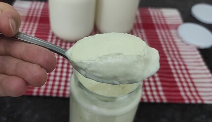 Yoğurdun içine 1 kaşık eklenir ve yenirse sabaha etkisini gösteriyor! Deneyen çok - saglik