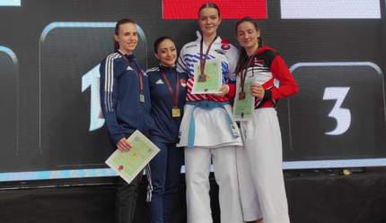 Milli sporcu  Ayşe Yılmaz'dan gururlandıran başarı: Sırbistan'dan altın madalya ile döndü - spor