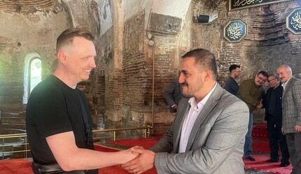 Rus turist ezandan etkilendi…  Kelime-i Şahadet getirip, Müslüman oldu - dunya