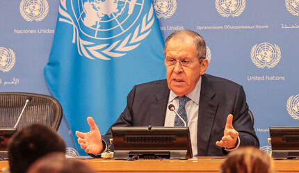 Lavrov açtı ağzını yumdu gözünü: Savaş istiyorlar - dunya