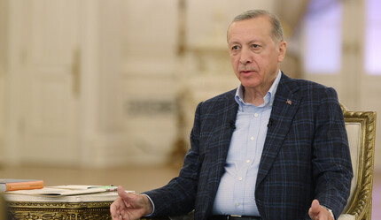 Son dakika... Cumhurbaşkanı Erdoğan'dan canlı yayında açıkladı: MİT'ten Suriye'de nokta operasyon, Sözde sorumlusu etkisiz - secim-2023