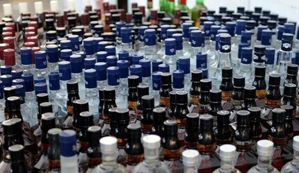 Evin tuvaletinde üretilen 3 bin 390 litre sahte içki yakalandı - gundem