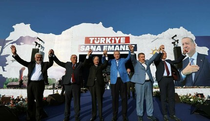 Cumhur İttifakı liderlerinden Atatürk Havalimanı'nda gövde gösterisi - secim-2023