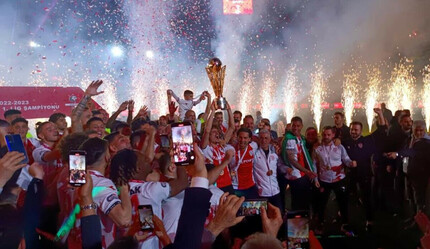 Süper Lig'e geri dönen Samsunspor şampiyonluk kupasına kavuştu - futbol