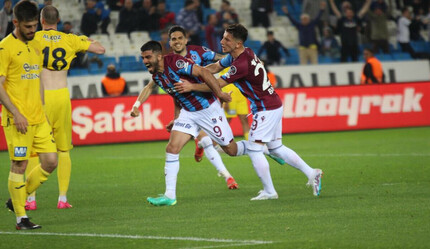 ÖZET Trabzonspor - Ankaragücü (2-0 Maç Sonucu) Trabzon'da Umut Bozok'un gecesi - spor