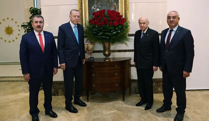 Son dakika: Külliye'de seçim zirvesi! Cumhurbaşkanı Erdoğan- Bahçeli görüşmesi başladı - politika