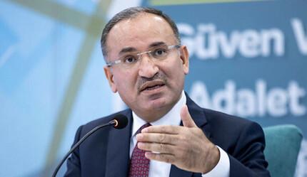 Bakan Bozdağ depremzedelere hakaret edenlere sert çıktı: Ahlak yoksunu - politika