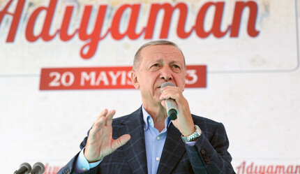 Cumhurbaşkanı Erdoğan deprem bölgesinde CHP'ye sert sözlerle yüklendi: Cahil de menfaatçi de sizsiniz! - secim-2023