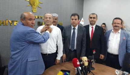 Gelecek ve DEVA Partisi'nin eski başkanları AK Parti'ye geçti - politika