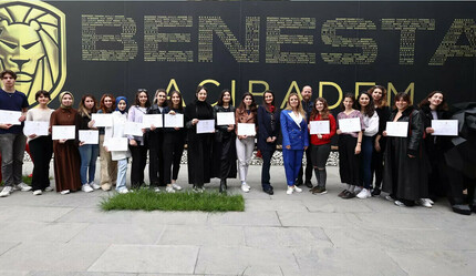 Üniversite öğrencileri inşaat atıklarını sanat eserine dönüştürdü - egitim