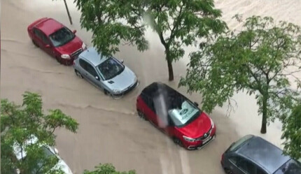 İspanya alarma geçti: Sel felaket getirdi, araçlar yollarda mahsur kaldı - dunya