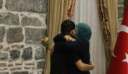 Diyarbakır annelerinden bir güzel haber daha: Evlat nöbetinde 42. aile çocuklarına kavuştu  - gundem