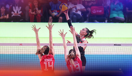 Milletler Ligi'nde Sırbistan'ı da devirdik! Filenin Sultanları Antalya'da 2'de 2'yle başladı - VOLEYBOL