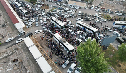 Deprem bölgesinden kutsal topraklar için ilk kafile yola çıktı: Duygu dolu anlar yaşandı - gundem