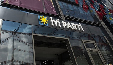 İYİ Parti'de seçim sonrası istifalar durulmuyor! İlçe başkanı istifa etti - politika