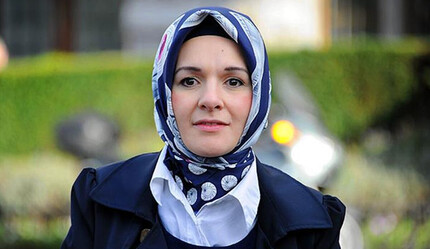 Avrupa'nın ilk başörtülü vekili kabinede yerini aldı: Aile, Mahinur Özdemir'e emanet - dunya