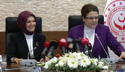 Aile Bakanlığı'nda devir teslim töreni... Yanık, görevi Göktaş'a bıraktı - gundem