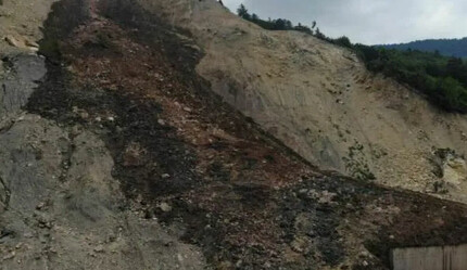 Dağ tamamen yola indi! Ankara istikameti trafiğe kapatıldı - gundem