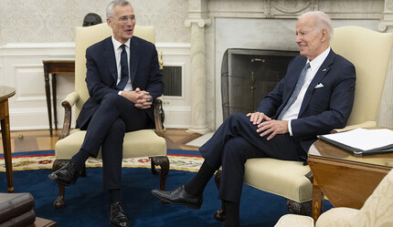 Biden, NATO Genel Sekreteri Stoltenberg'i Beyaz Saray'da ağırladı - gundem