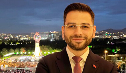 İletişim Başkanı Başkan Yardımcısı Doç. Dr. Çağatay Özdemir Kimdir? - MEDYA