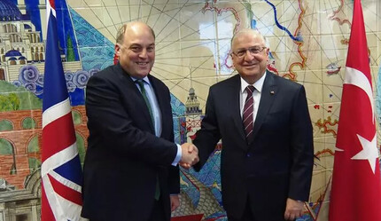 Bakan Güler, NATO Karargahı'nda İngiliz mevkidaşı Wallace ile görüştü - gundem