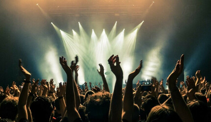 Pandemi döneminde uygulanan müzik yasağı kararı sona erdi - saglik