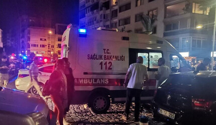 İzmir’de polis tartıştığı kişi tarafından göğsünden bıçaklandı! 4 gözaltı - gundem