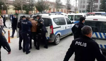 Çevreyi rahatsız eden alkollü şahıs polislere küfür etti - gundem