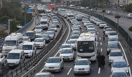 Asker ve düğün konvoyu ile trafiği tehlikeye atmışlardı: 22 sürücüye para cezası kesildi - gundem