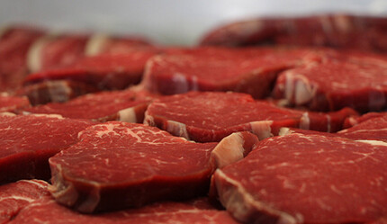 Kurban eti kimlere verilmez, anneye babaya verilir mi? Zengin akrabaya kurban eti verilir mi? - gundem