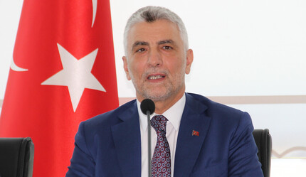 Bakan Bolat duyurdu: İhracatta tarihi rekor, günlük 2 milyar dolar eşiğini aşıldı - ekonomi