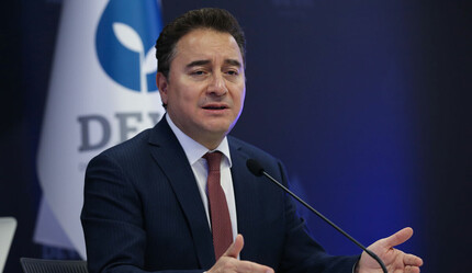 DEVA Partisi'nde istifa depremi! Rozetini Babacan takmıştı - politika