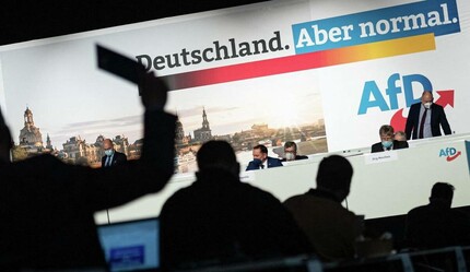 Almanya’da aşırı sağın yükselişi: İlk kez AfD’li bir siyasetçi belediye başkanı seçildi - dunya
