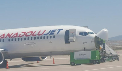 Havada panik anlar! İstanbul-Nevşehir seferi yapan uçak kuş sürüsüne çarptı - gundem