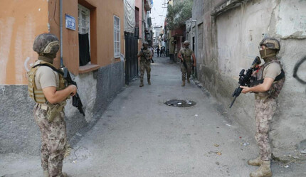 DEAŞ'a yönelik eş zamanlı şafak operasyonu: Çok sayıda gözaltı var - gundem