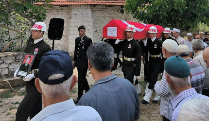 Kalp krizi sonucu hayatını kaybeden asker, törenle toprağa verildi - gundem