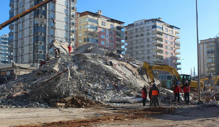 Depremde 49 kişiye mezar olmuştu… Emre Apartmanı soruşturmasında istenen ceza belli oldu - gundem
