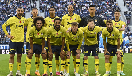 Fenerbahçe ilk kez 5 yıldızlı logoyla  sahaya çıktı! Zenit maçındaki formalar dikkat çekti - spor