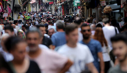 Dünya nüfusu 8 milyarı geçti! BM en kalabalık ülkeleri açıkladı, Türkiye'nin sıralaması belli oldu - gundem