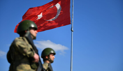 MSB duyurdu! Yasa dışı geçişlere geçit yok: 2'si PKK'lı, 1'i FETÖ'cü olmak üzere 5 kişi yakalandı - gundem