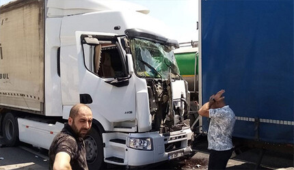 Kırmızı ışıkta tır dehşeti: 5 yaralı - gundem