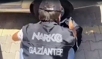 Şüpheli aracı durdurdular, valiz valiz uyuşturucu buldular - gundem