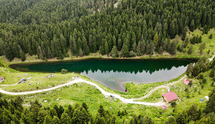 Göz kamaştıran manzarasıyla sakin şehir Şavşat'ın yeni gözdesi: 'Balık Gölü' - yasam