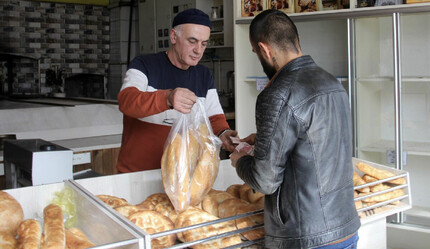 Ekmek fiyatı bir ilde daha zamlandı: Akaryakıt sonrası Adana'da ekmek yüzde 50 zamlandı - gundem